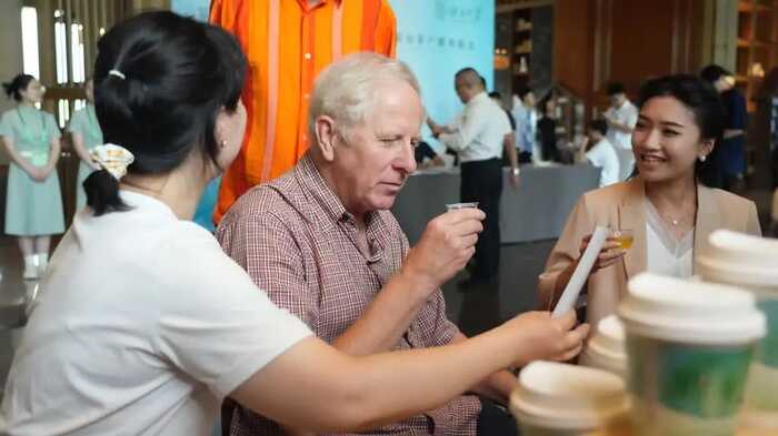 犍為兩家茶企亮相國(guó)際綠茶大會(huì)