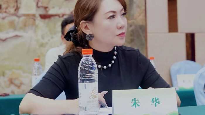 昆明七彩云南?慶灃祥?茶業(yè)股份有限公司榮獲2025年【助力鄉(xiāng)村振興龍頭企業(yè) 】稱號