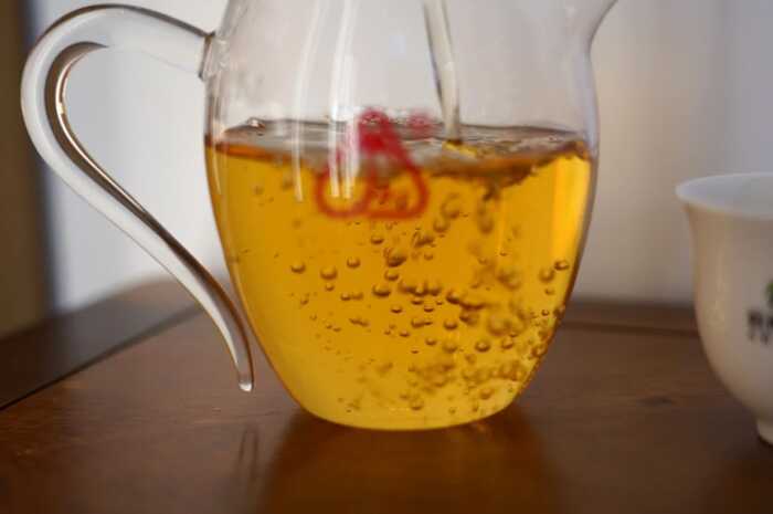 八角亭嘉木景谷蜜香白茶 茶祖老樹孕育的舌尖瑰寶