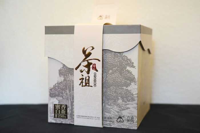 八角亭嘉木景谷蜜香白茶 茶祖老樹孕育的舌尖瑰寶