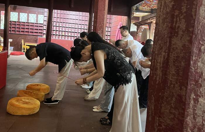 處暑祭茶祖·收徒傳茶心：蒙頂黃芽非遺傳承人曾志東收徒傳藝