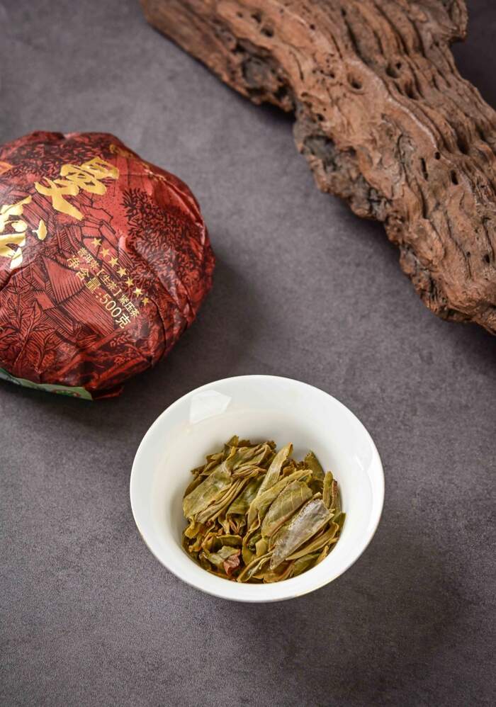 新品上市 中茶曼松金瓜 普洱茶（生茶）緊壓茶