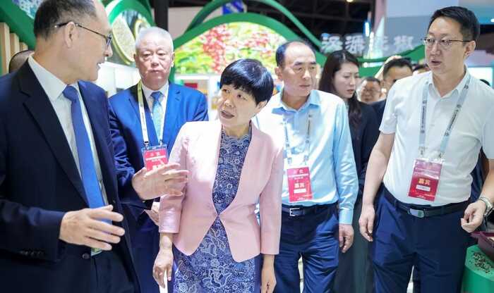 雅安特色閃耀2025中華品牌商標(biāo)博覽會助力區(qū)域經(jīng)濟(jì)高質(zhì)量發(fā)展
