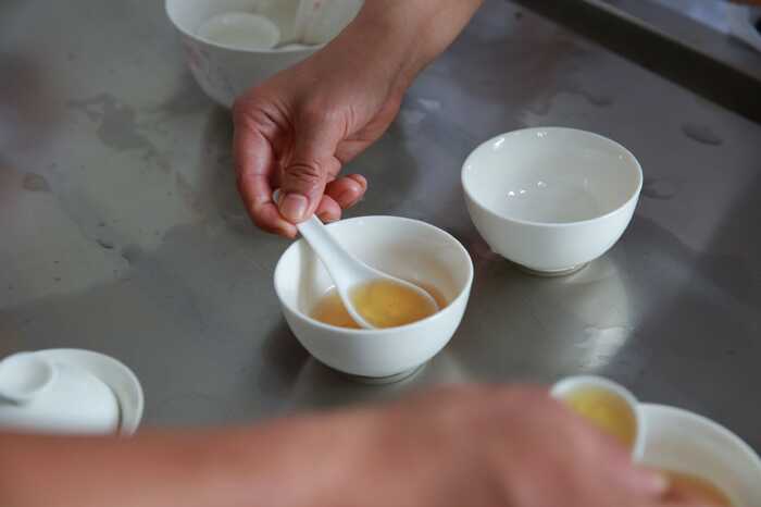 揭秘武夷巖茶獨(dú)特的“上市時(shí)差”與“巖韻”密碼